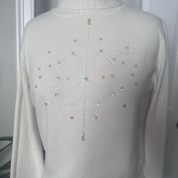 Norton McNaughton Sweater Size M Snowflake White Turtleneck Fitted Sleeves - Picture 10 of 10